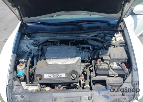 2010 Honda Accord 3.5 Ex-L из США, поврежденный, VIN 1HGCP3F86AA030687